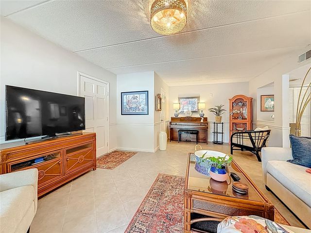 360 N BAYSHORE BOULEVARD 108, Clearwater, FL 33759