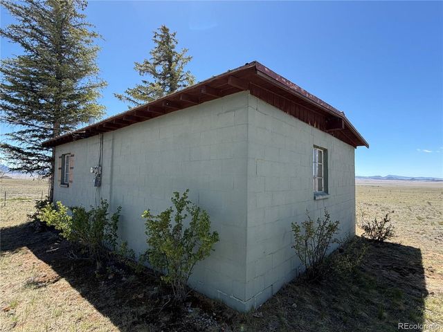 101 Doe St, Hartsel, CO 80449