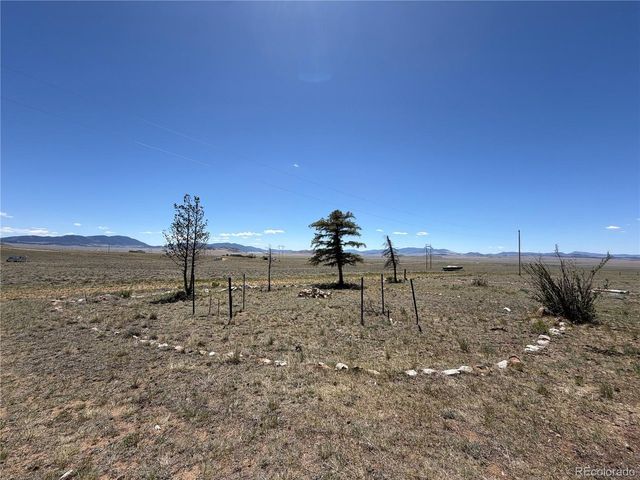 101 Doe St, Hartsel, CO 80449