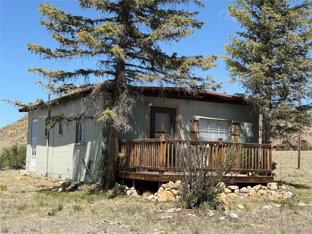 101 Doe St, Hartsel, CO 80449