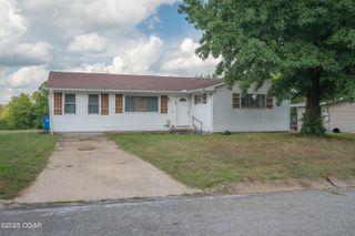 246 Hillcrest Drive, Neosho, MO 64850