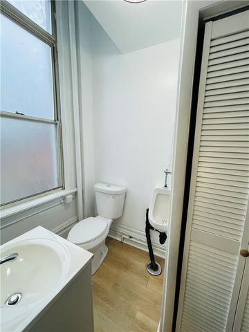 906 Penn Ave, Turtle Creek, PA 15145