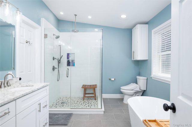 71 W Lake Boulevard, Mahopac, NY 10541