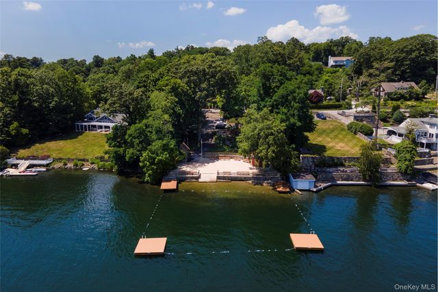 71 W Lake Boulevard, Mahopac, NY 10541