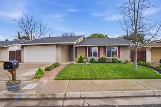 3514 Oakhurst Ave, Merced, CA 95340