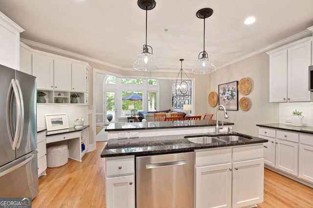 4725 SE Legacy Cove Lane, Smyrna, GA 30126
