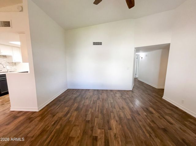 406 E BEHREND Drive, Phoenix, AZ 85024