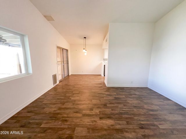 406 E BEHREND Drive, Phoenix, AZ 85024