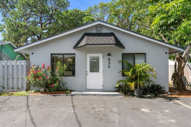 836 SW 13th Court, Pompano Beach, FL 33060
