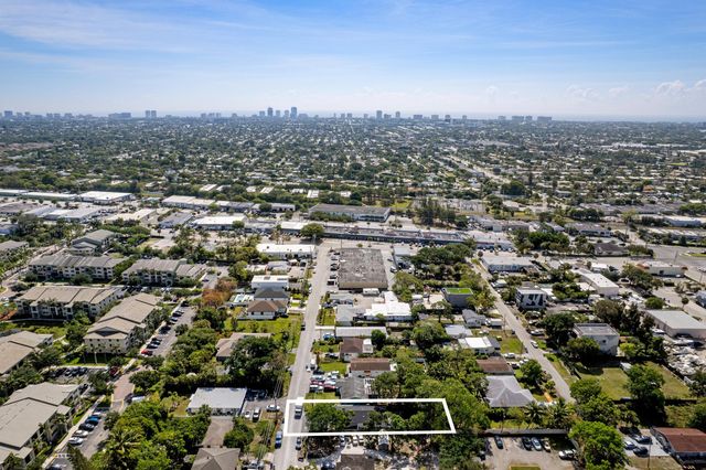 836 SW 13th Court, Pompano Beach, FL 33060