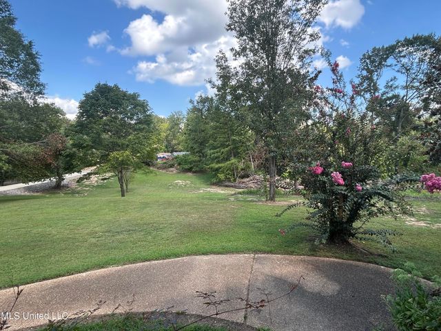 215 Co Rd 369, Carrollton, MS 38917