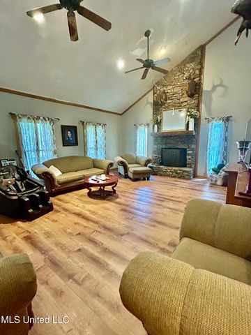 215 Co Rd 369, Carrollton, MS 38917
