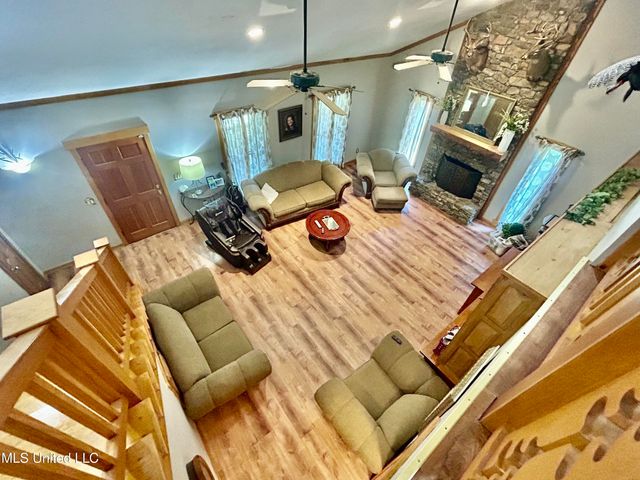 215 Co Rd 369, Carrollton, MS 38917