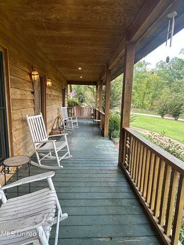 215 Co Rd 369, Carrollton, MS 38917