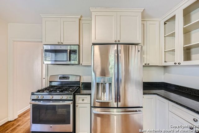 320 HARMON DR, San Antonio, TX 78209