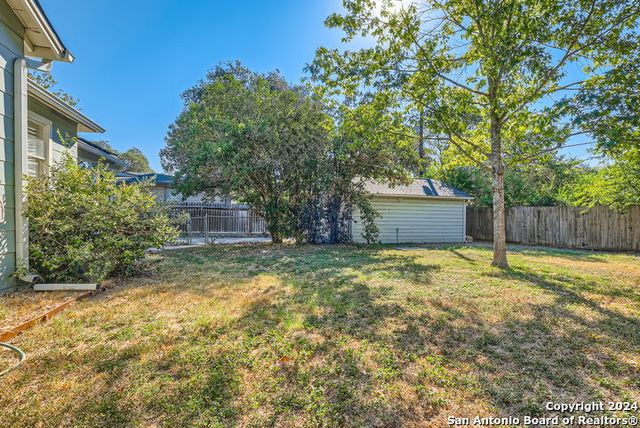 320 HARMON DR, San Antonio, TX 78209