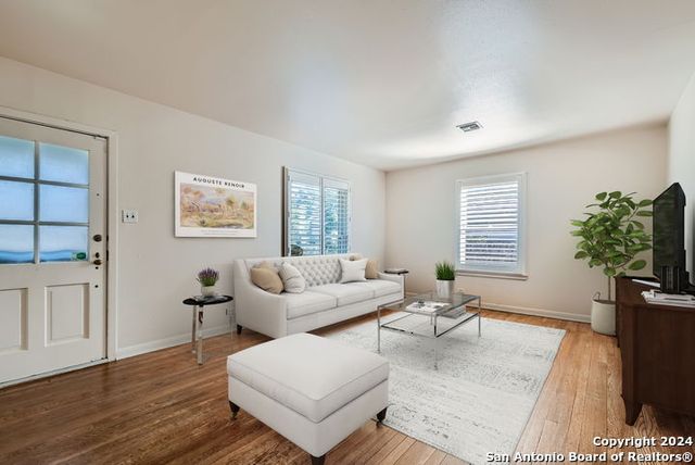 320 HARMON DR, San Antonio, TX 78209