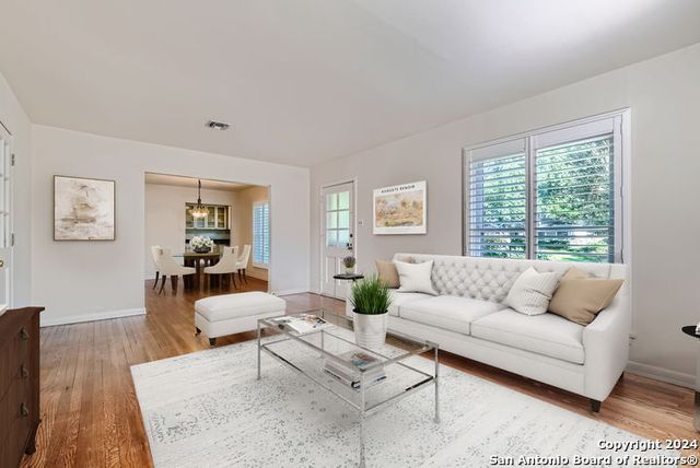 320 HARMON DR, San Antonio, TX 78209