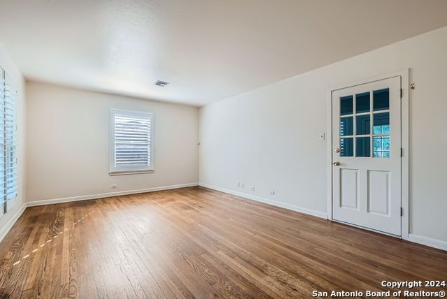 320 HARMON DR, San Antonio, TX 78209