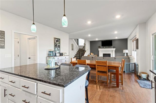 18526 W 194th Terrace, Spring Hill, KS 66083