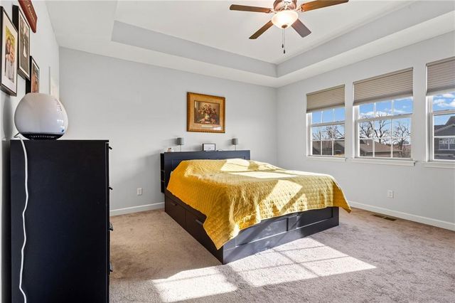 18526 W 194th Terrace, Spring Hill, KS 66083