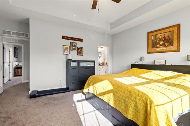 18526 W 194th Terrace, Spring Hill, KS 66083