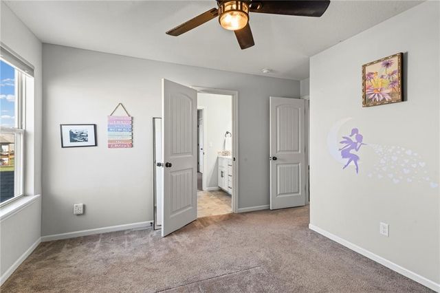 18526 W 194th Terrace, Spring Hill, KS 66083