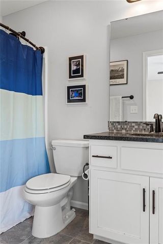 18526 W 194th Terrace, Spring Hill, KS 66083