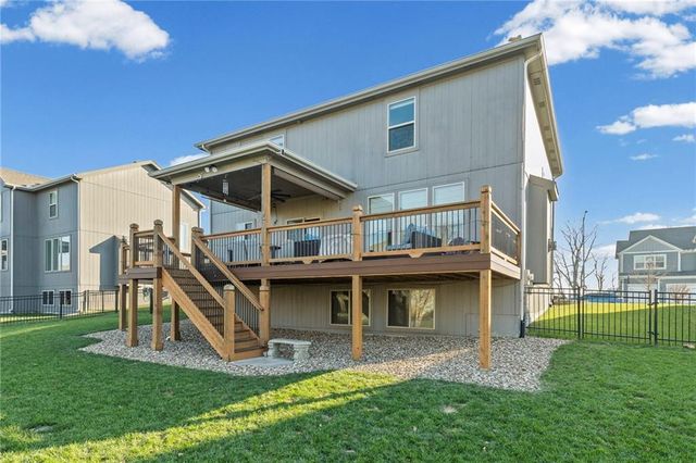 18526 W 194th Terrace, Spring Hill, KS 66083