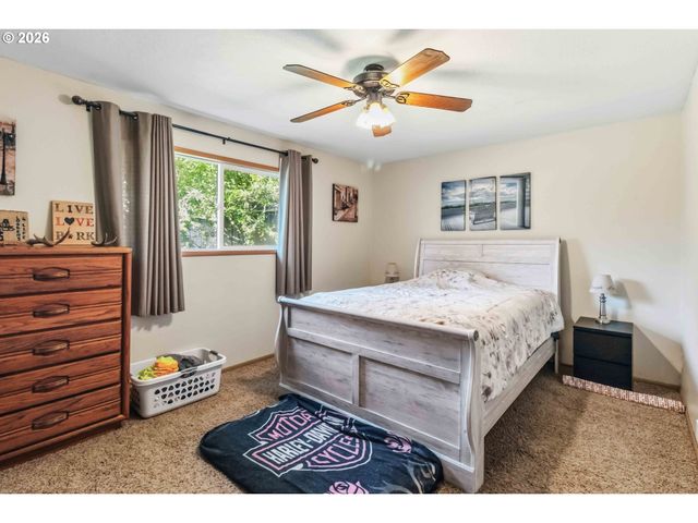 109 ALPHA Dr, Longview, WA 98632