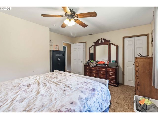 109 ALPHA Dr, Longview, WA 98632