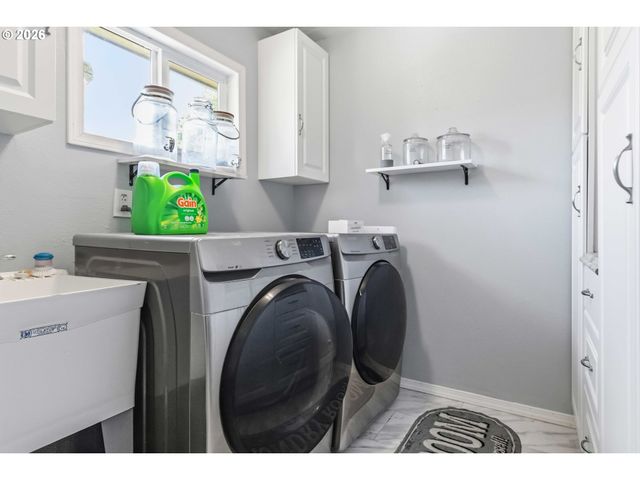 109 ALPHA Dr, Longview, WA 98632