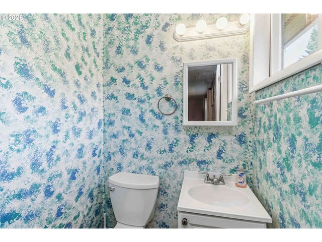 109 ALPHA Dr, Longview, WA 98632