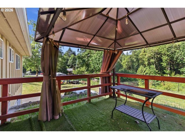 109 ALPHA Dr, Longview, WA 98632