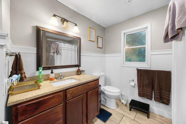 325 Brewton Road, Spartanburg, SC 29301