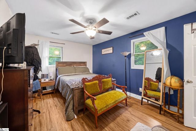 325 Brewton Road, Spartanburg, SC 29301
