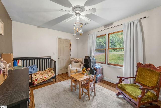 325 Brewton Road, Spartanburg, SC 29301
