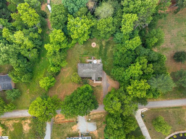 325 Brewton Road, Spartanburg, SC 29301