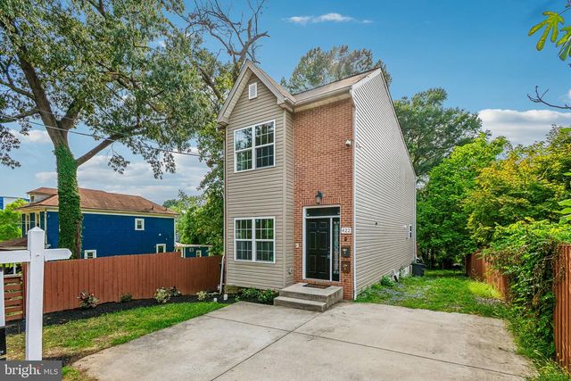 422 58TH ST NE, Washington, DC 20019