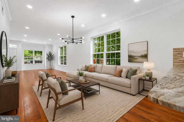 422 58TH ST NE, Washington, DC 20019