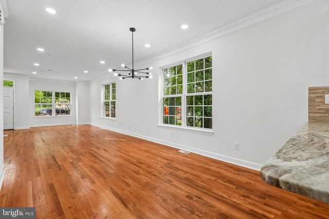 422 58TH ST NE, Washington, DC 20019