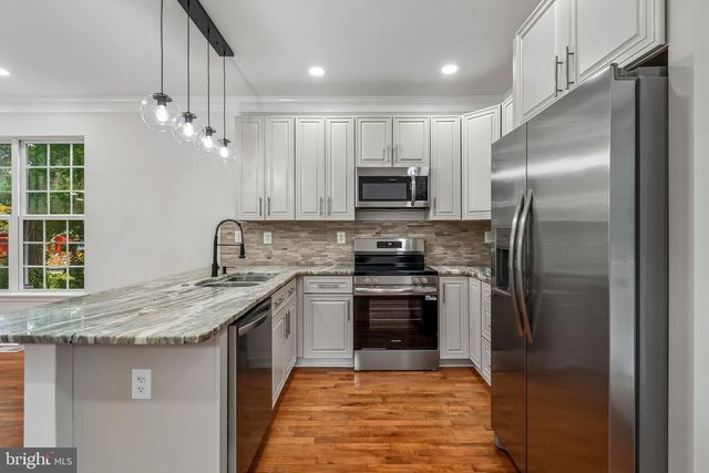 422 58TH ST NE, Washington, DC 20019