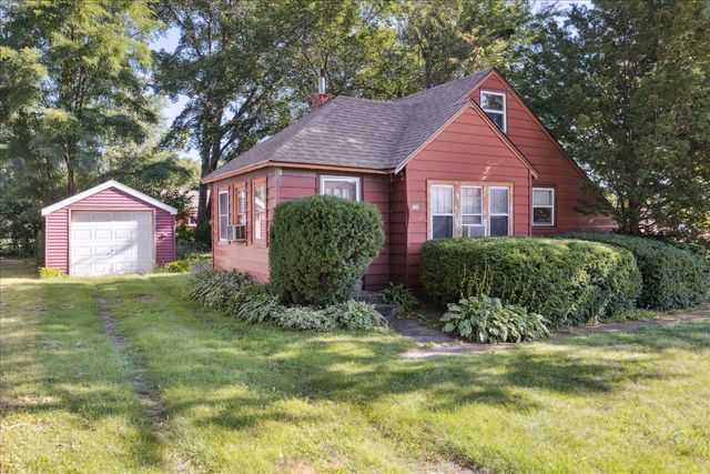 7112 N Oak Street, Wonder Lake, IL 60097