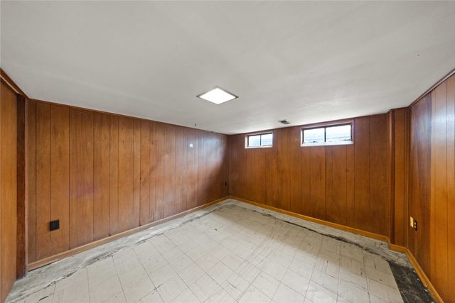 306 SE 4th Street, Ankeny, IA 50021