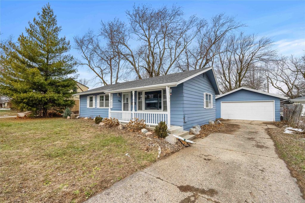 306 SE 4th Street, Ankeny, IA 50021