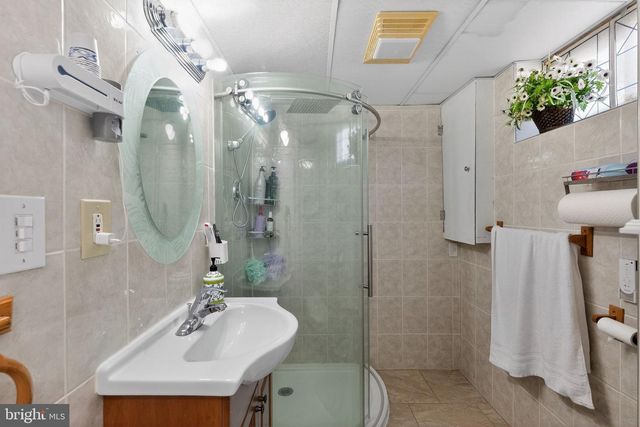 213 STANLAKE RD, Owings Mills, MD 21117