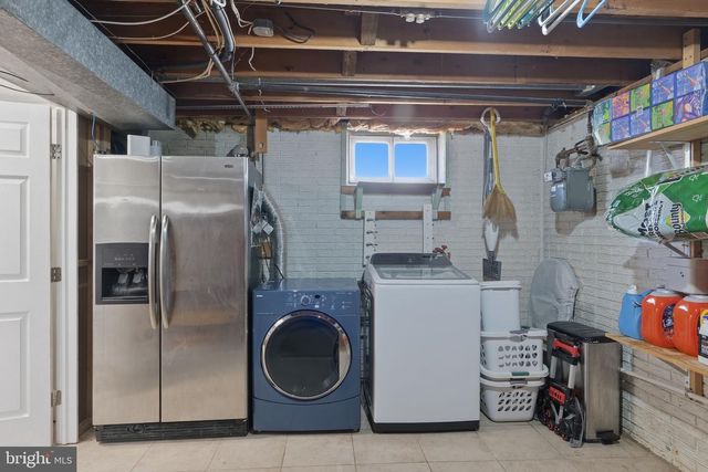 213 STANLAKE RD, Owings Mills, MD 21117