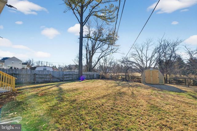 213 STANLAKE RD, Owings Mills, MD 21117