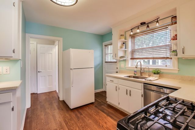 4350 Bobolink Terrace, Skokie, IL 60076