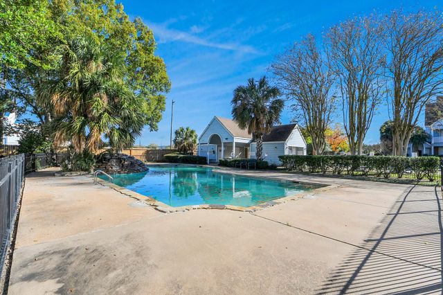 14550 Fonmeadow Drive 1301, Houston, TX 77035